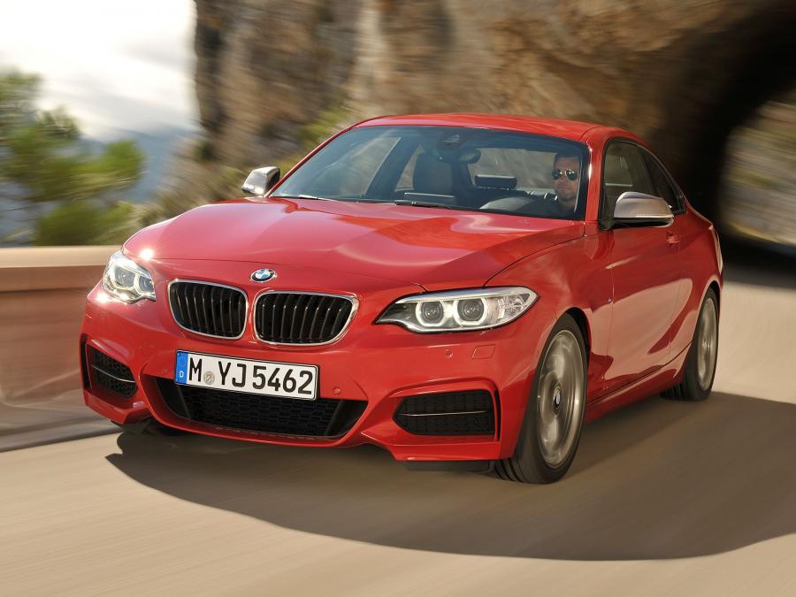  BMW M235i Coupe 2014 года  (фото 9 из 46)